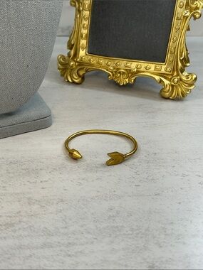 Tiklari Gold Arrow Torque Cuff Bracelet
